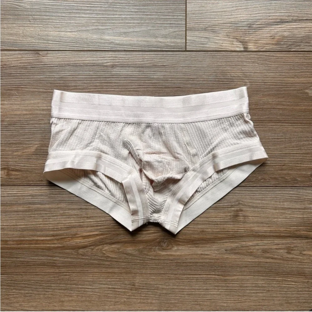 Tauwell | Seamless Ribbed Low Rise Stretch Trunks in Off-White Cream (Medium)